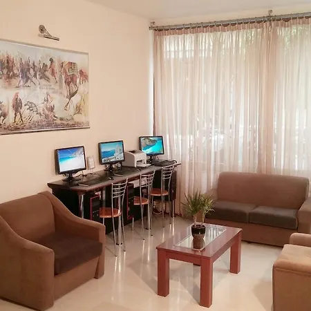 Hotel Omiros