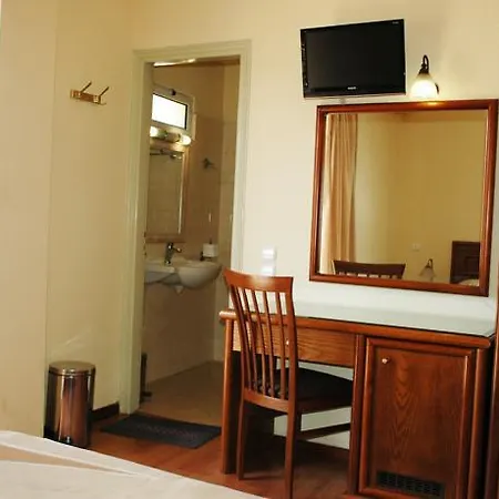 Omiros Hotel